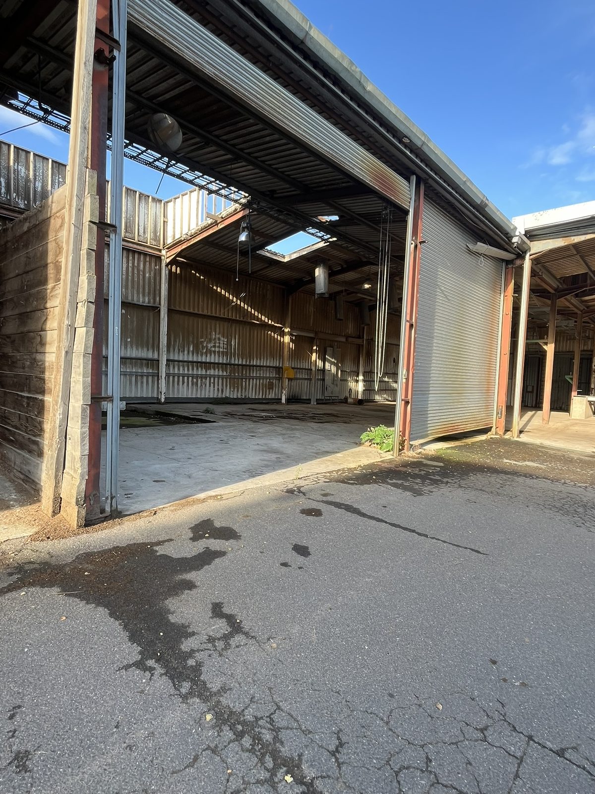 Open-fronted shed at MTS